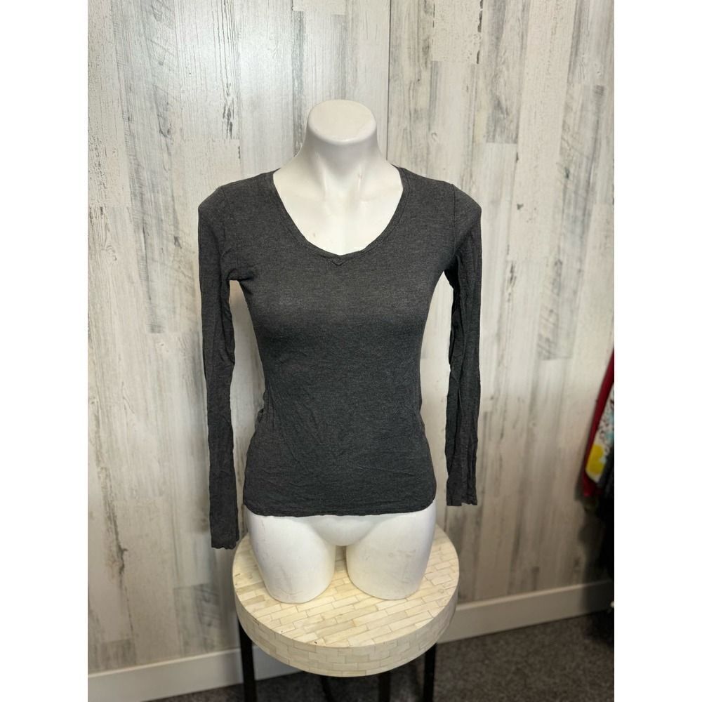Gray long sleeve blouse